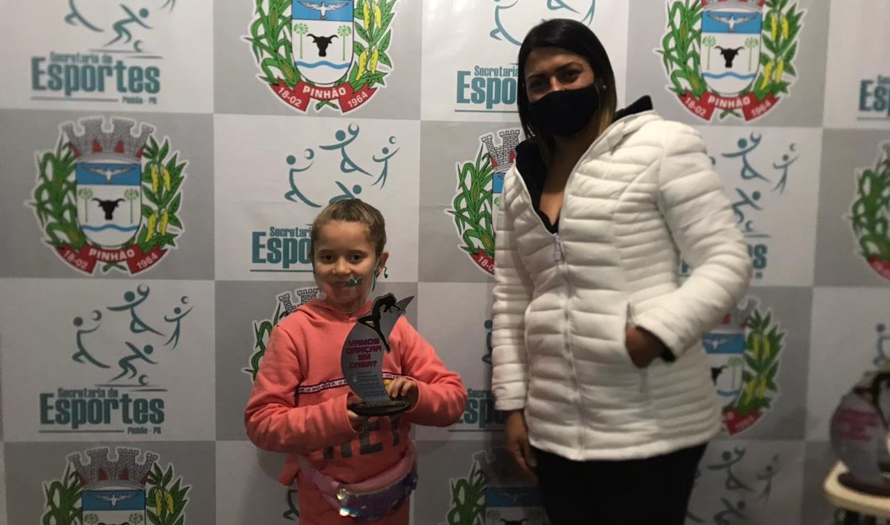 Professora Celina e uma das participantes